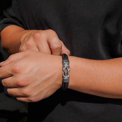 Son's infinity knot bracelet with engraved name in gift box with message card - view 4