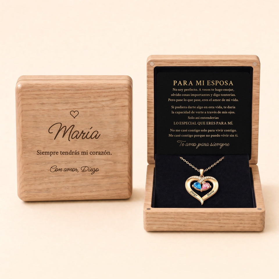 Collar Para mi esposa grabado Diego y María en la caja de roble, tapa grabada con su nombre y tarjeta de terciopelo con el mensaje en oro